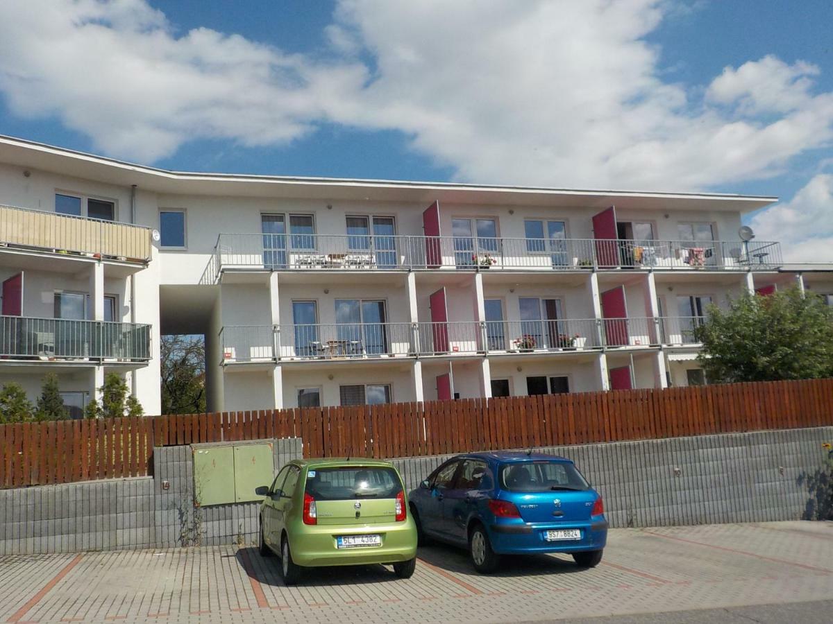 Guest House Beroun Zdice Екстериор снимка