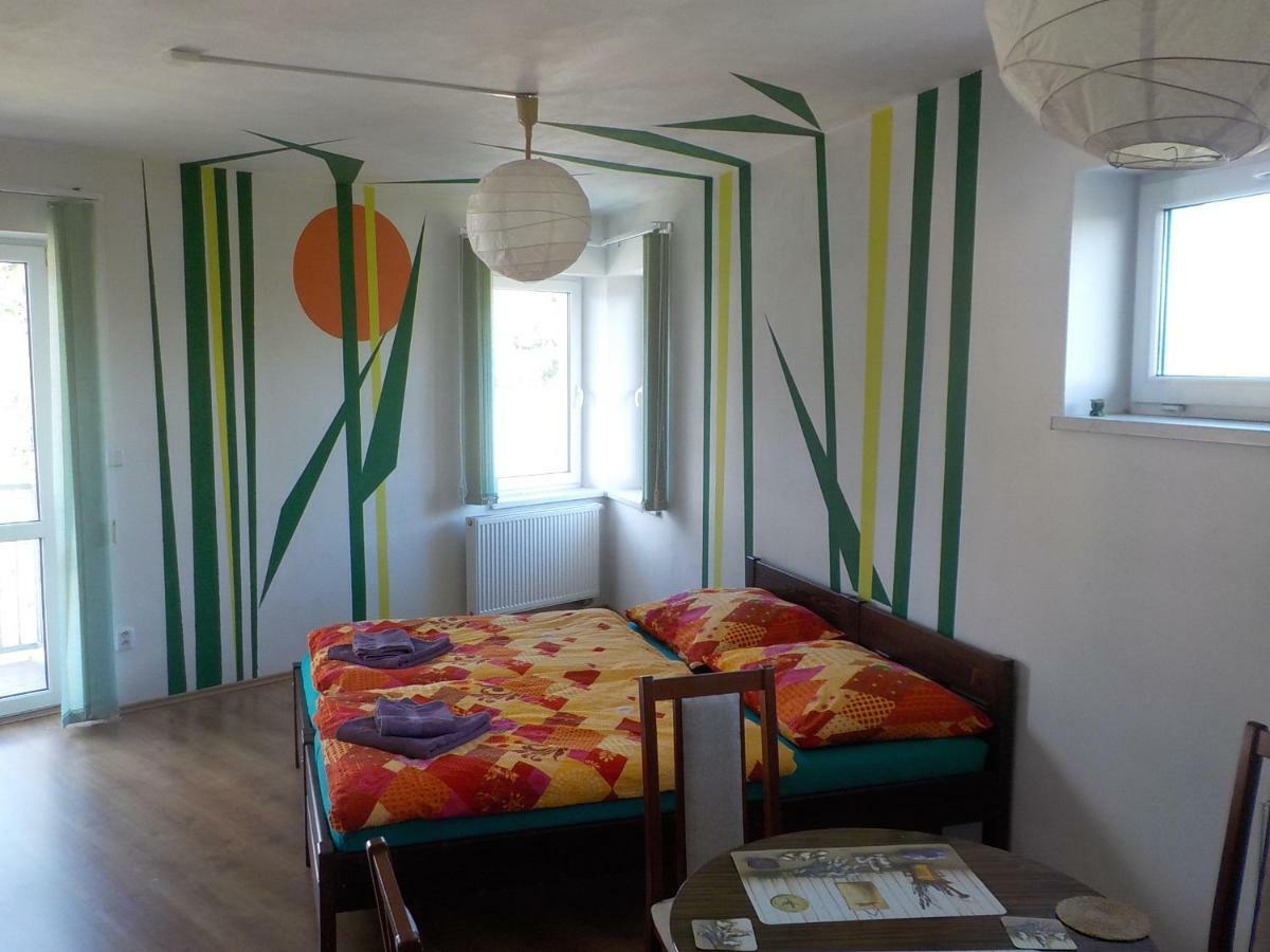 Guest House Beroun Zdice Екстериор снимка